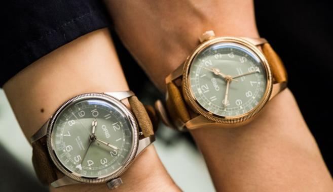 手表回收正规店，豪利时大表冠系列指针式日历腕表