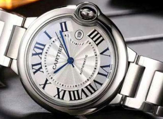 二手卡地亚男人式手表回收多少钱
