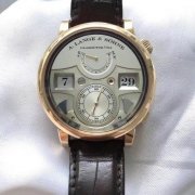 旧手表回收价格查询朗格猫头鹰系列140腕表怎么样？